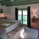 Bed & Breakfast En Landgoed Matanze 4*