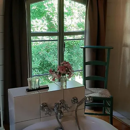 Bed & Breakfast En Landgoed Matanze 4*