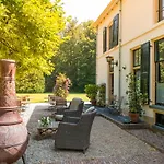 En Landgoed Matanze Bed & Breakfast 4*